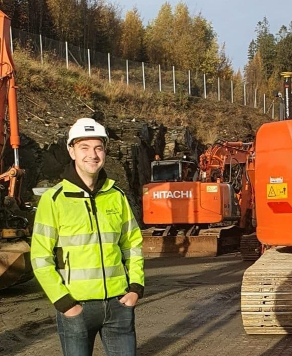 20221005_093403-scaled-e1669799398367-1-1