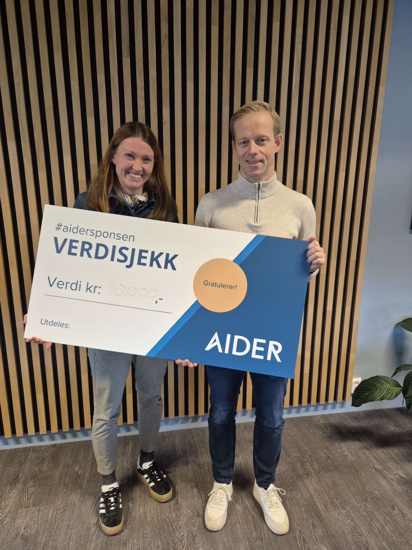 54aea093-922b-4eff-80be-a2cbec5d7bd1